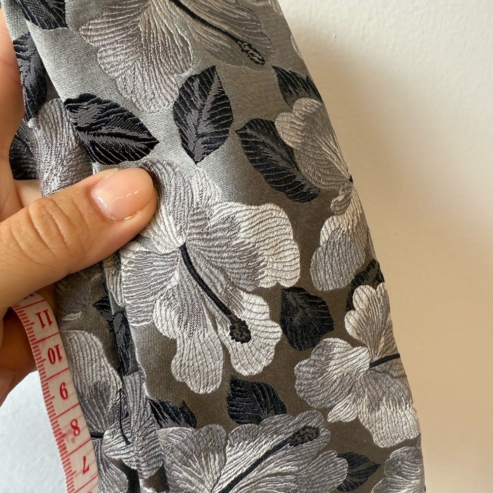 Duchamp Gray and Black Floral Tie